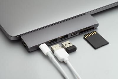 Die besten Laptop-Zubehörteile: Must-haves für Dein Notebook – von der Maus bis zur Dockingstation